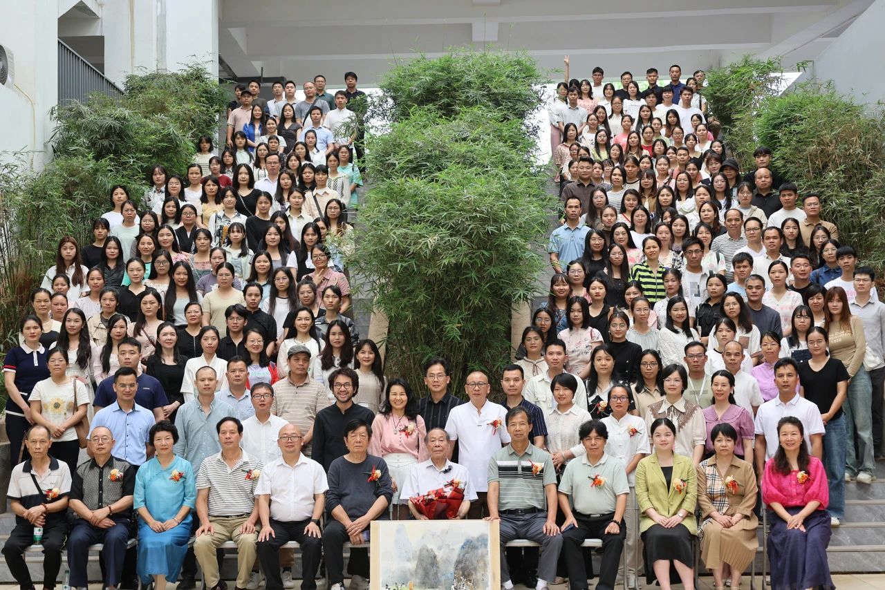 桂平市中小学美术教师水彩画专题培训活动暨大藤峡水彩画社成立仪式在我校顺利举行 丨 桂平市艺术学校